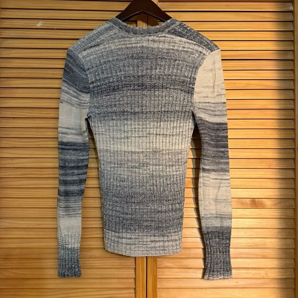 Free People Gray and Cream V-Neck Sweater XS